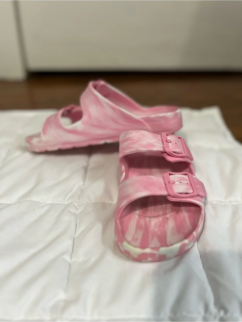 The Children's Place Pink and White Marbled Slide Sandals - Double Buckle